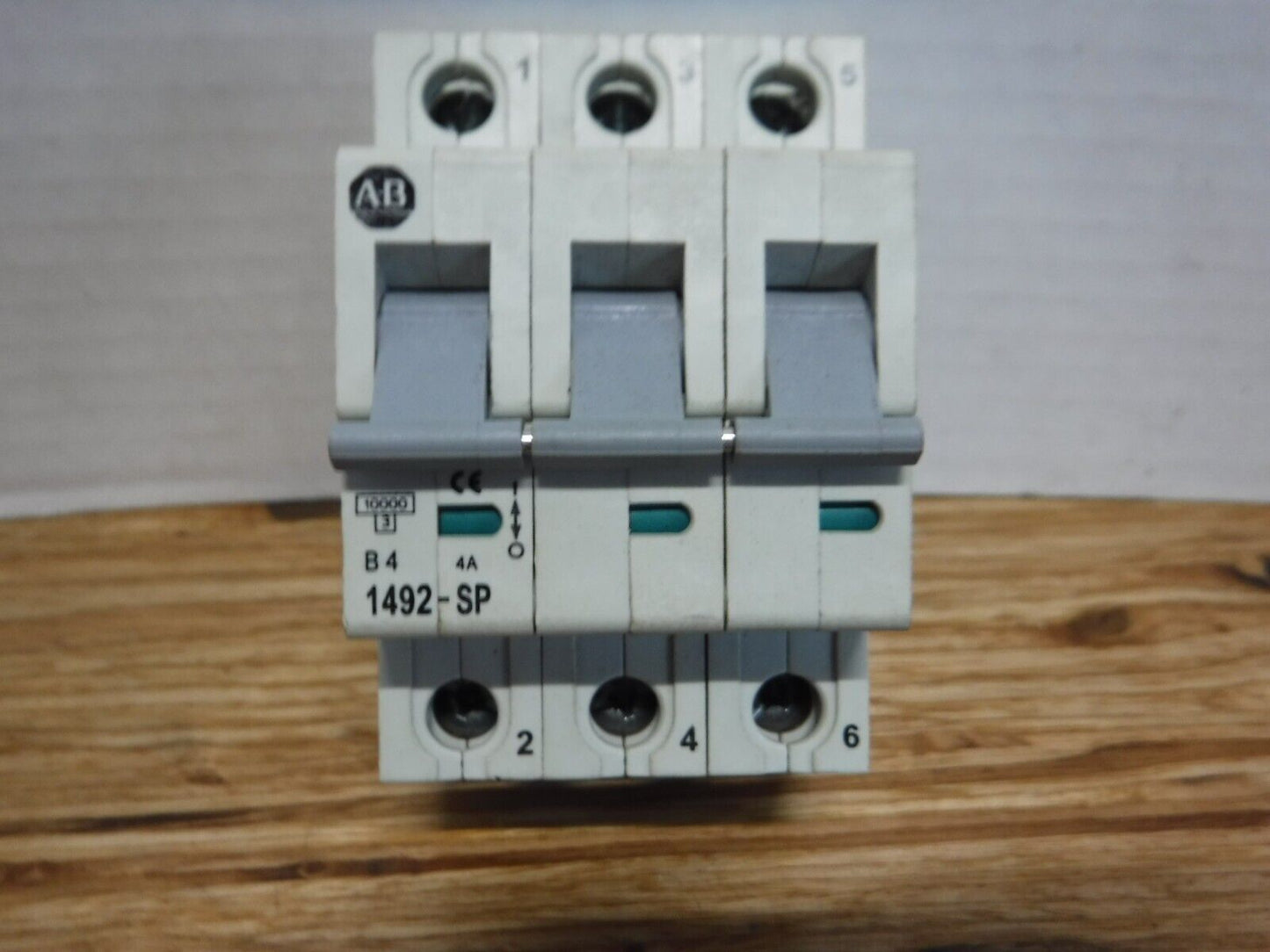 1492 - SP3B040 - ALLEN - BRADLEY 1492 - SP3B040 SER.C MINIATURE CIRCUIT BREAKER 3 POLE 4 AMP - Surplus Alley