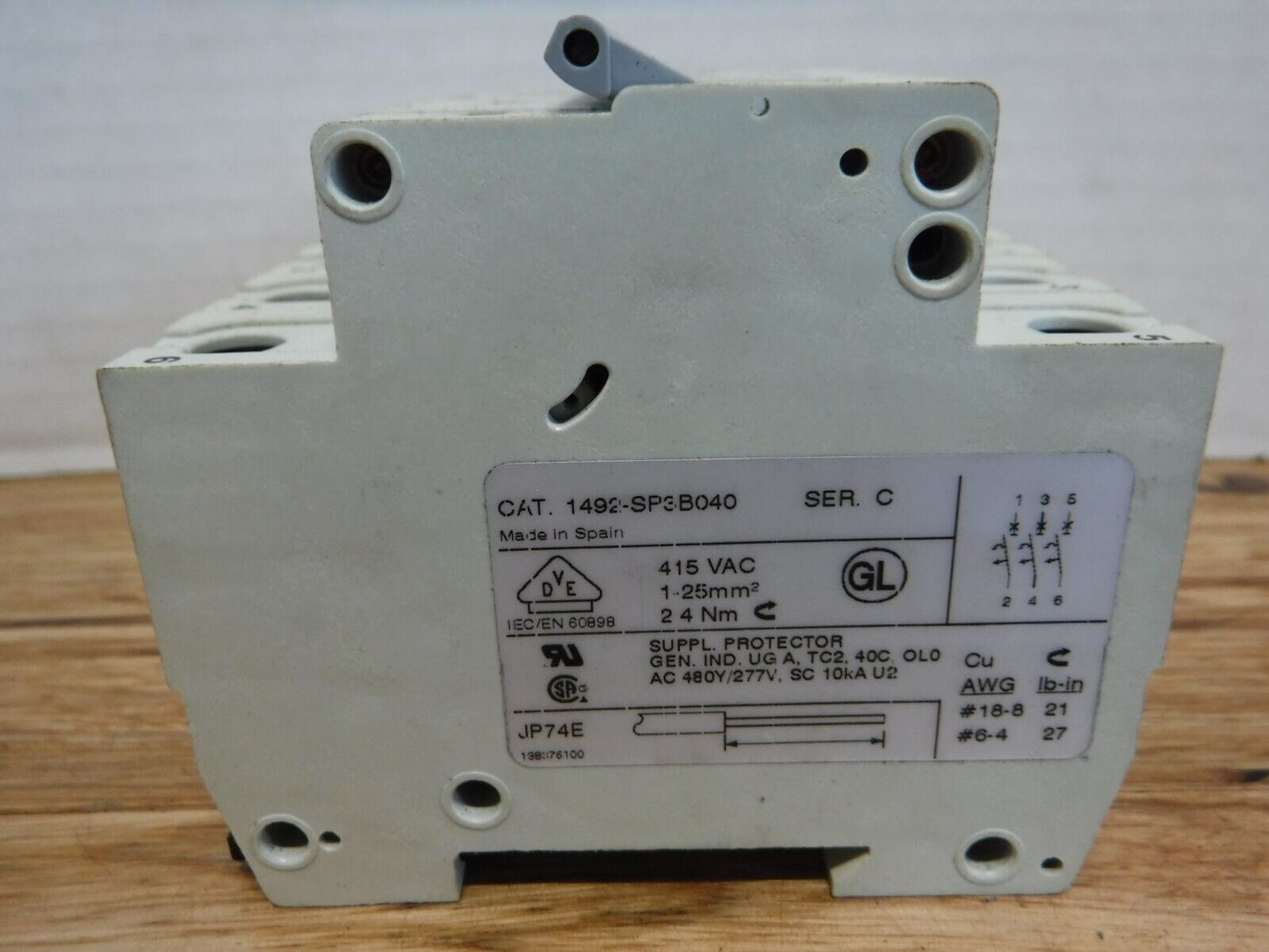 1492 - SP3B040 - ALLEN - BRADLEY 1492 - SP3B040 SER.C MINIATURE CIRCUIT BREAKER 3 POLE 4 AMP - Surplus Alley