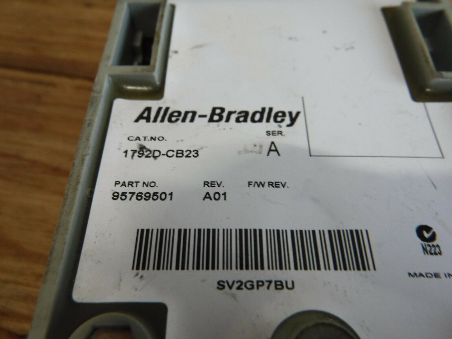 1792D - CB23 - ALLEN BRADLEY 1792D - CB23 W/ 1792D - 12BVT40, ArmorBlock DeviceNet - Surplus Alley