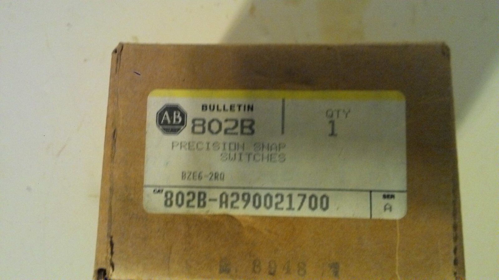 802B - A290021700 - ALLEN BRADLEY 802B - A290021700 SWITCH - Surplus Alley