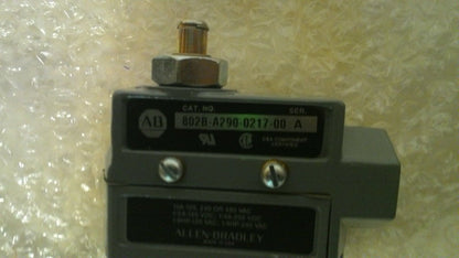 802B - A290021700 - ALLEN BRADLEY 802B - A290021700 SWITCH - Surplus Alley