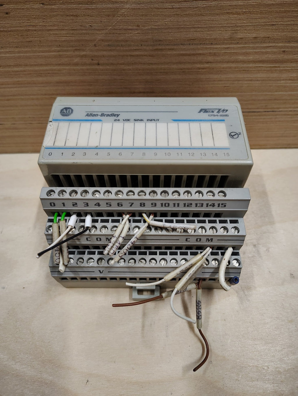 1794 - 1816 - Allen - Bradley Flex I/O, 1794 - 1816, 24 VDC Sink Input w/ Terminal Base Block - Surplus Alley