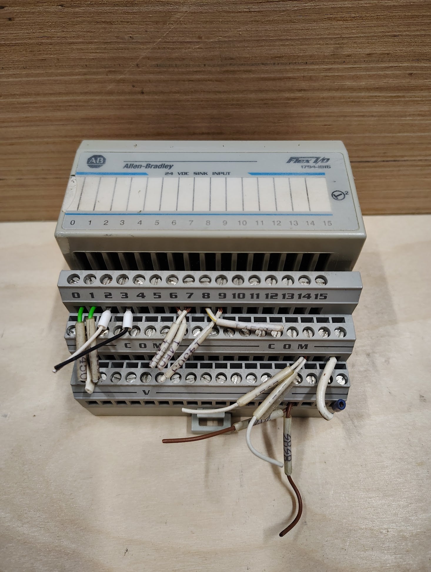 1794 - 1816 - Allen - Bradley Flex I/O, 1794 - 1816, 24 VDC Sink Input w/ Terminal Base Block - Surplus Alley