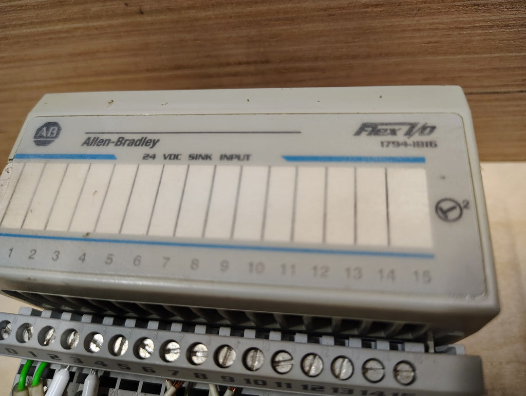 1794 - 1816 - Allen - Bradley Flex I/O, 1794 - 1816, 24 VDC Sink Input w/ Terminal Base Block - Surplus Alley