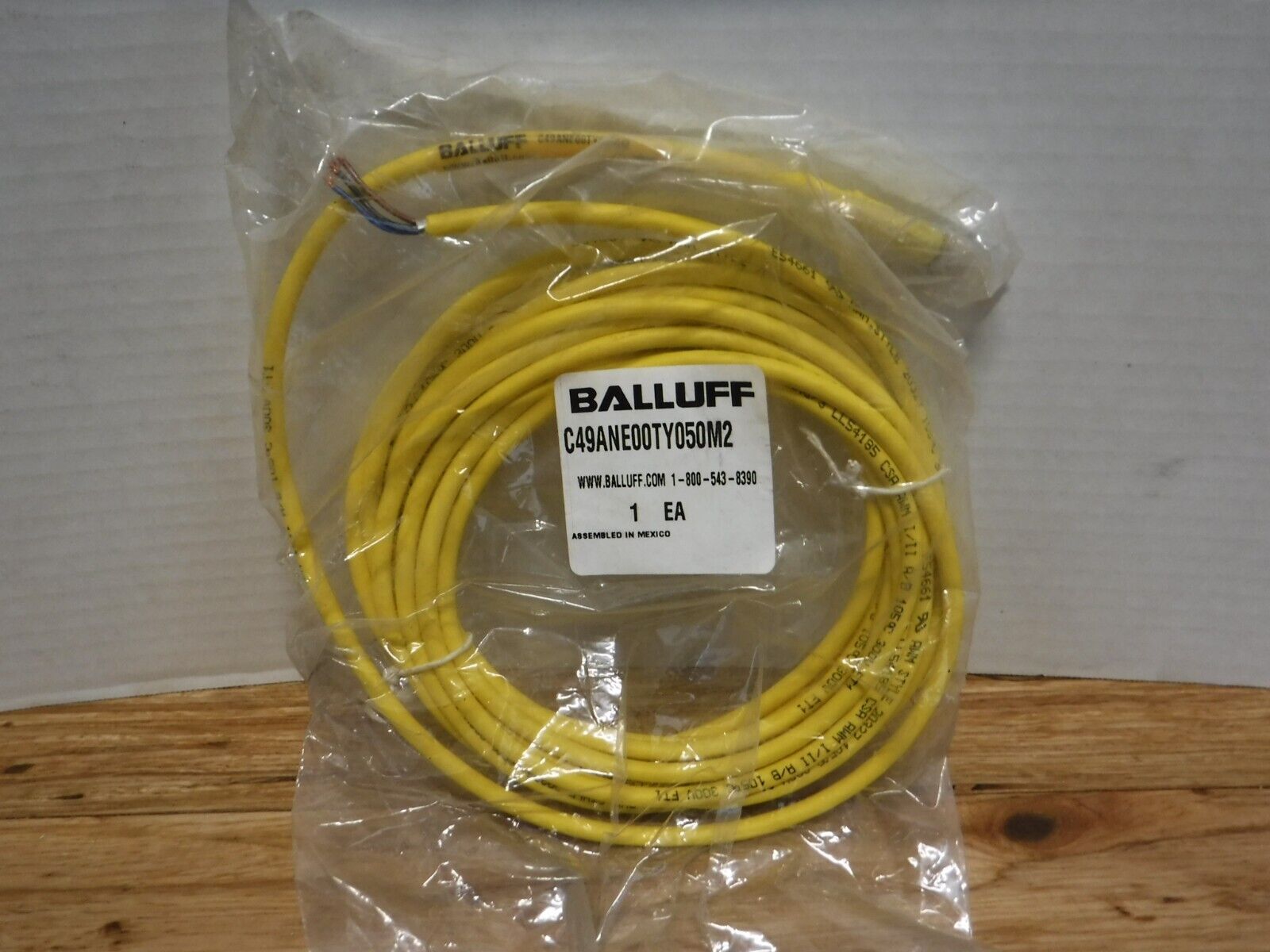 C49ANE00TY050M2 - BALLUFF C49ANE00TY050M2, 3 - PIN FEMALE, 5 METER CABLE - Surplus Alley