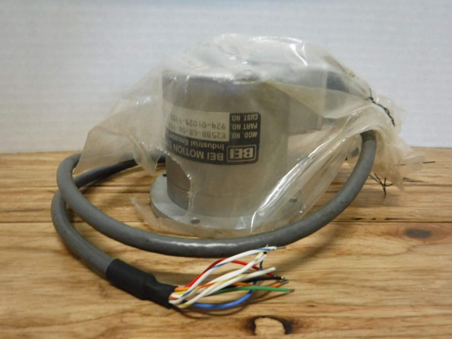 E25BB - 6R - SB - 1024 - ABZC - 7406R - LED - SCS36 - S - BEI SENSORS E25BB - 6R - SB - 1024 - ABZC - 7406R - LED - SCS36 - S ENCODER - Surplus Alley