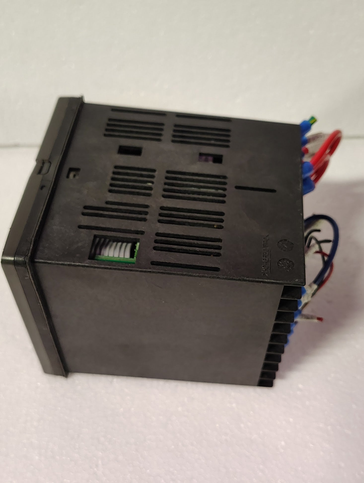 45298 - Blue M Electric 45298 PRO550 Style S1 Temperature Process Controller - Surplus Alley