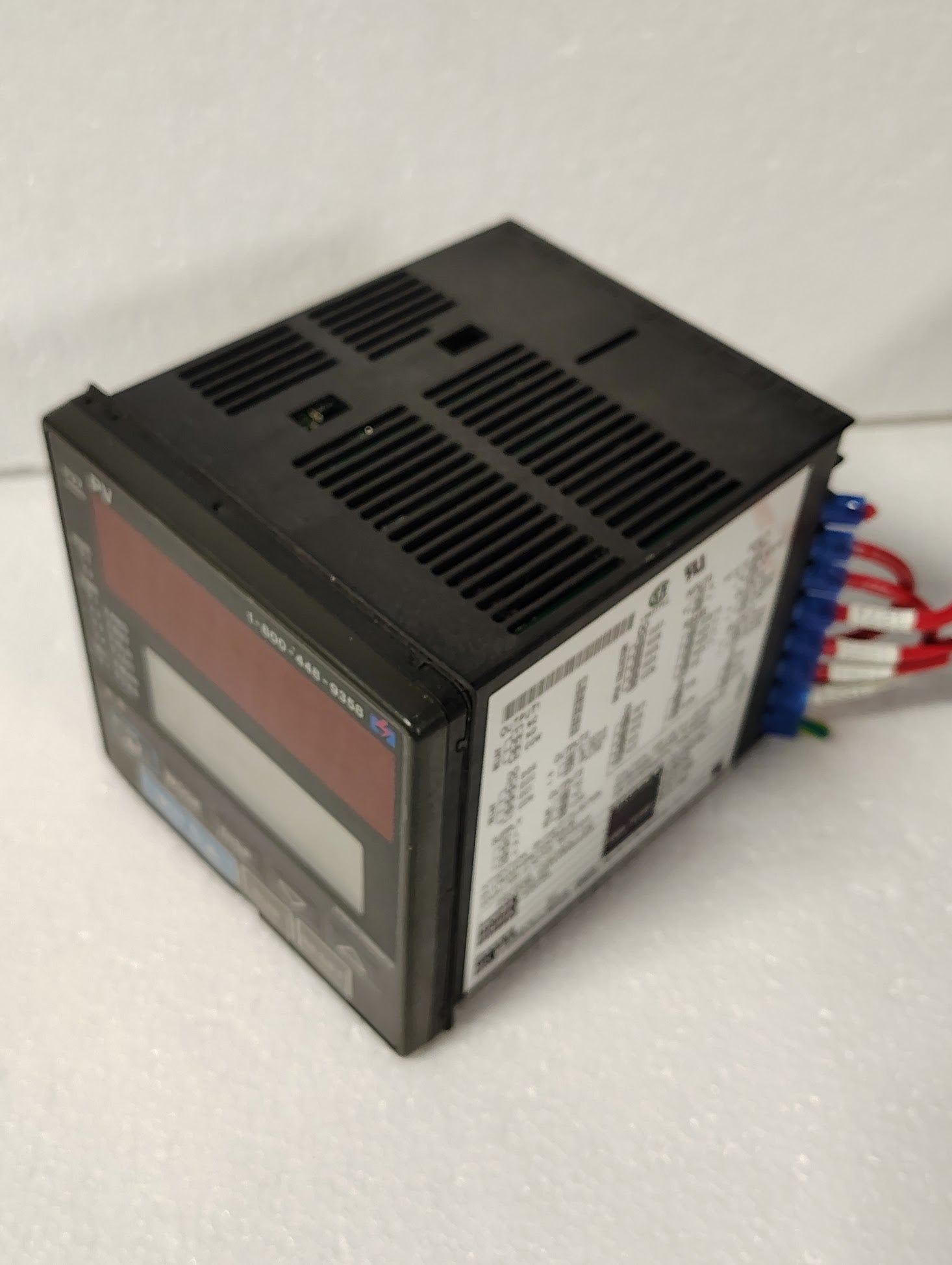 45298 - Blue M Electric 45298 PRO550 Style S1 Temperature Process Controller - Surplus Alley
