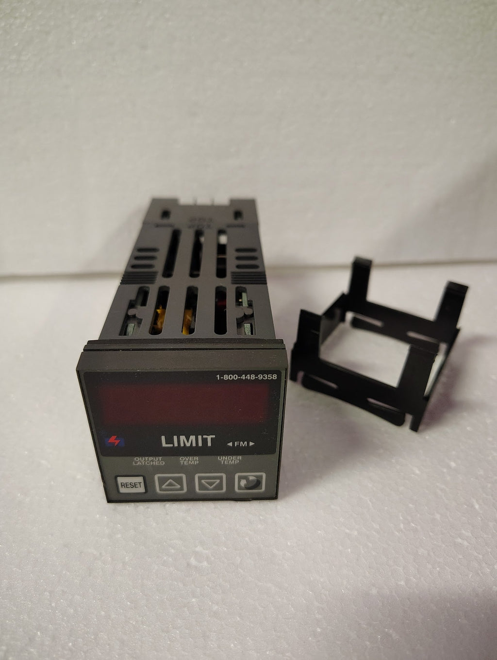 Z210000 - Blue M N6702 Z210000 S96 Temperature Controller - Surplus Alley