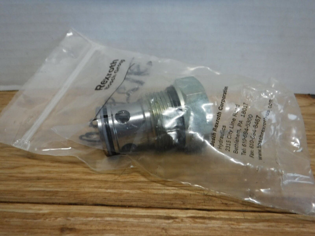 R930004414 - BOSCH R930004414 REXROTH VALVE NEW - Surplus Alley