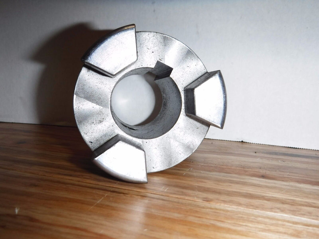 FC30 - 1 - 1/2 - BOSTON GEAR FC30 - 1 - 1/2 JAW COUPLING 1 - 1/2" BORE FC30 - Surplus Alley