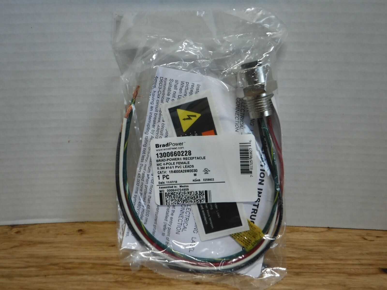 1R4000A28M003G - BRAD POWER 1R4000A28M003G, RECEPTACLE MC, FEMALE, 4 - POLE, 14 GAUGE - Surplus Alley