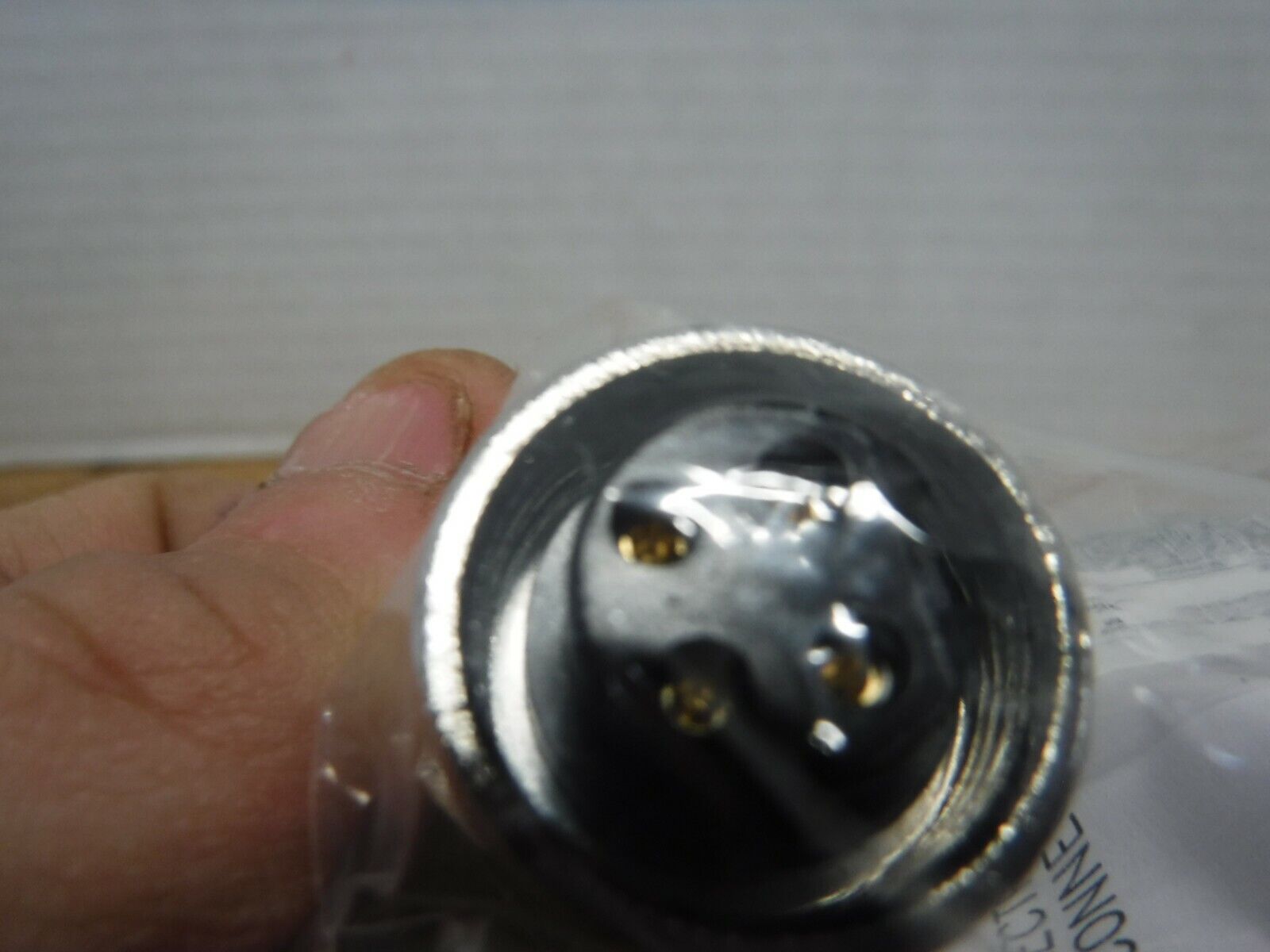 1R4000A28M003G - BRAD POWER 1R4000A28M003G, RECEPTACLE MC, FEMALE, 4 - POLE, 14 GAUGE - Surplus Alley
