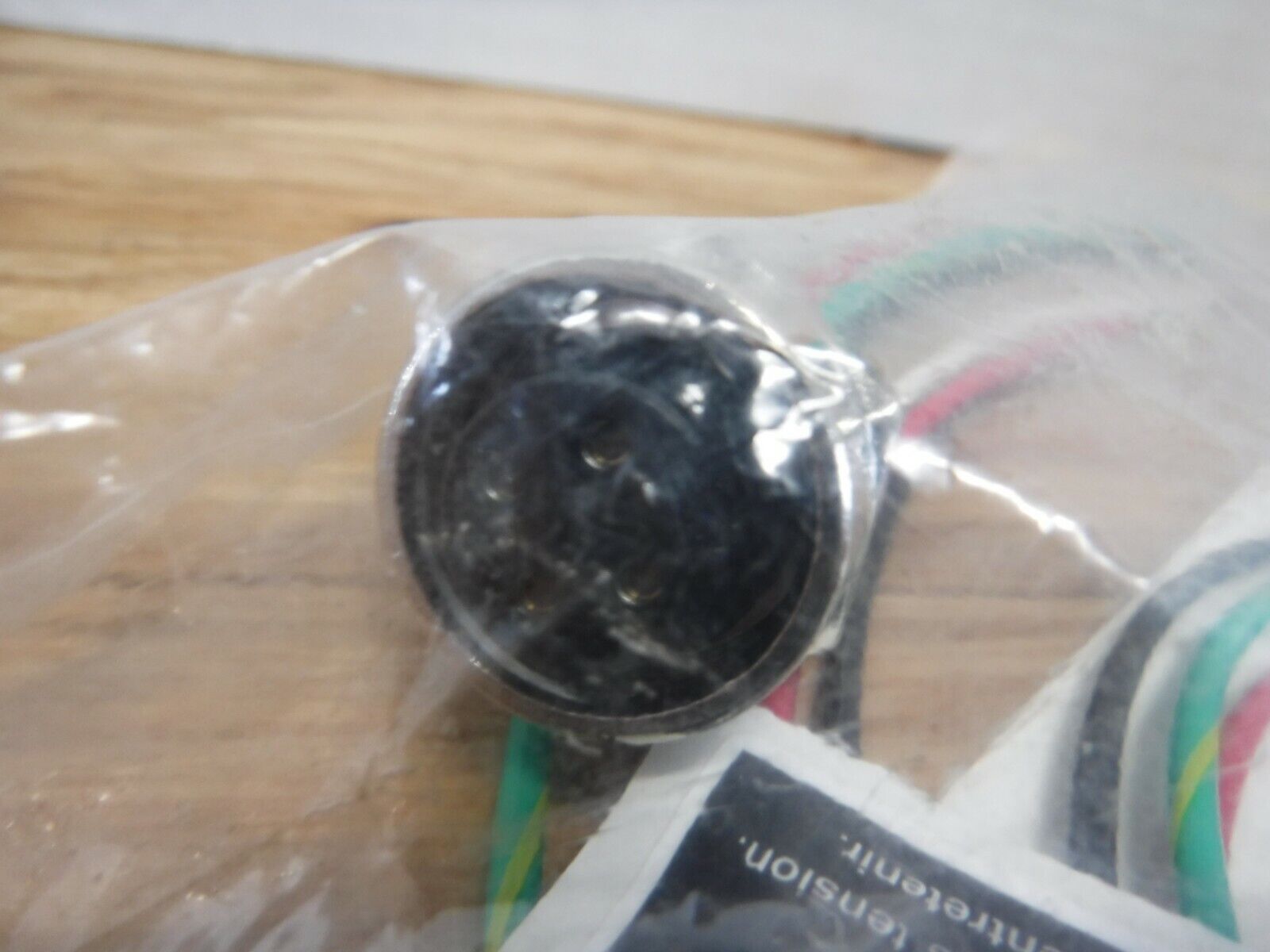 1R4000A28M010G - BRAD POWER 1R4000A28M010G, MINI CHANGE RECEPTACLE FEMALE, 4 - POLE, 14 GAUGE 1M - Surplus Alley