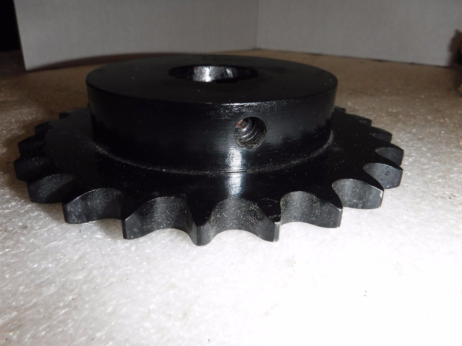 H5024X 1 3/16 - BROWNING H5024X 1 3/16 SPROCKET 1 - 3/16" BORE 24 TEETH - Surplus Alley