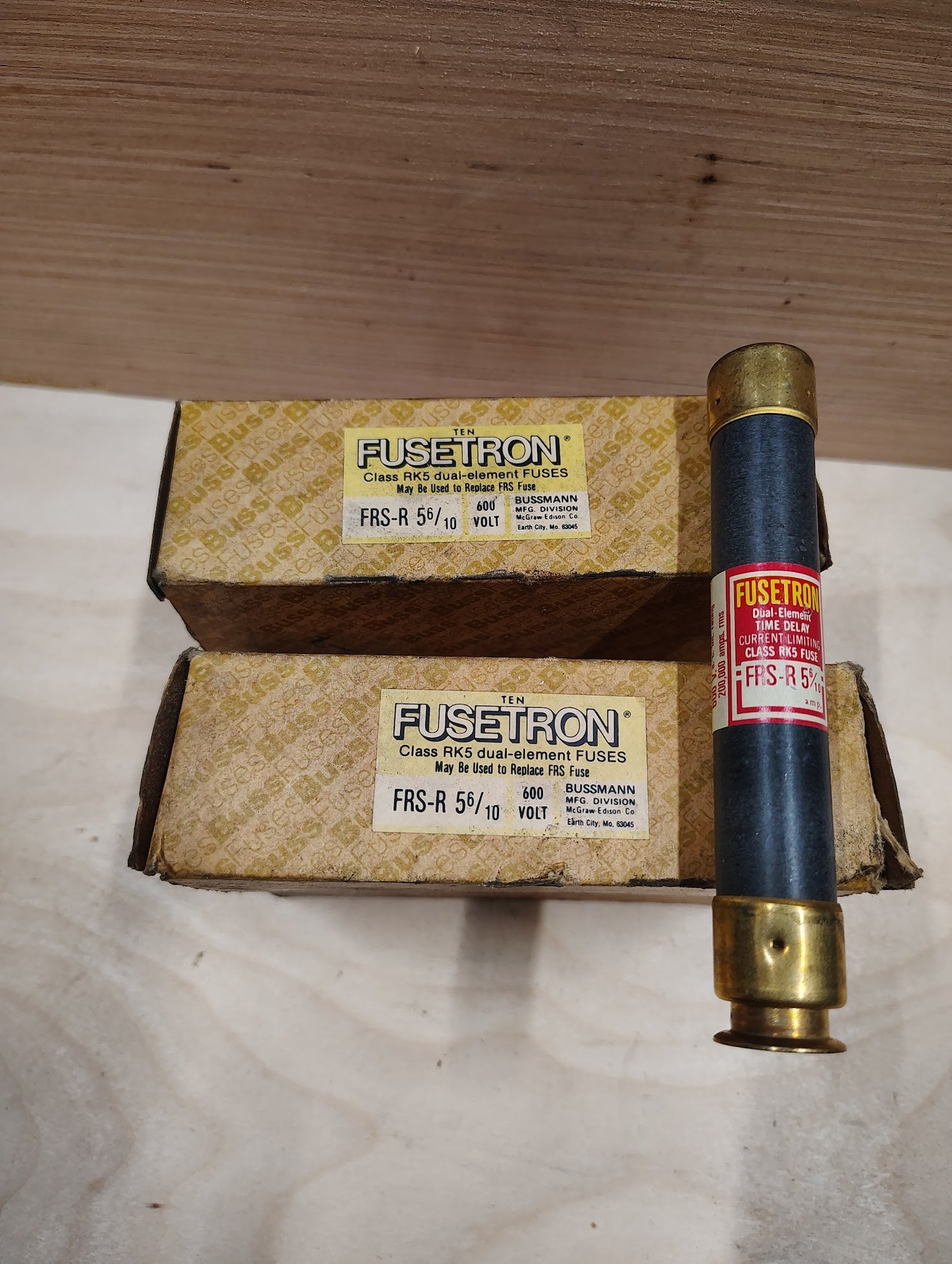 FRS - R 5 - 6/10 - Bussmann FRS - R 5 - 6/10A Fusetron FRSR5610 Fuse New LOT OF 18pcs - Surplus Alley
