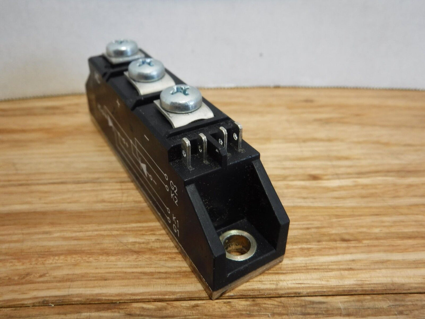 F1857SD600 - CRYDOM F1857SD600 THYRISTOR POWER BLOCK MODULE - Surplus Alley