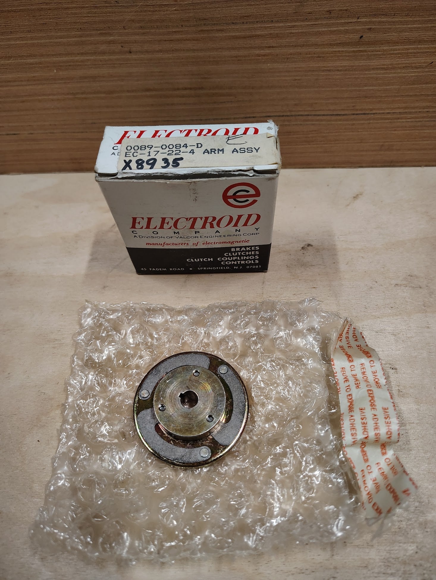 EC - 17 - 22 - 4 - ELECTROID EC - 17 - 22 - 4 ARM ASSY. BRAKE/CLUTCH 0089 - 0084 - D - Surplus Alley