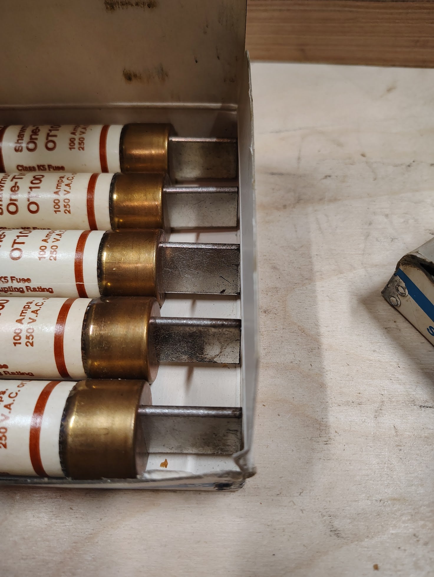 OT - 100 - Gould Shawmut OT - 100 Fuse OT100, 100Amp New LOT OF 7pcs - Surplus Alley