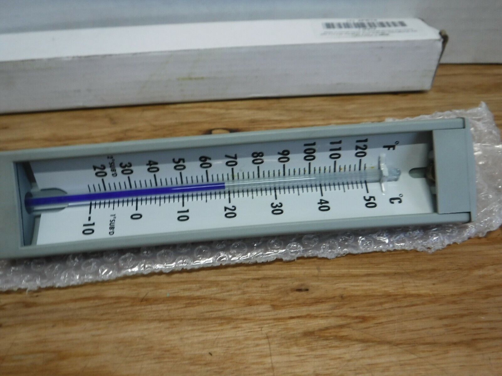 4PRT8 - GRAINGER 4Prt8 Compact Thermometer, 20 To 120 F, 1/2" Lower Mount - Surplus Alley