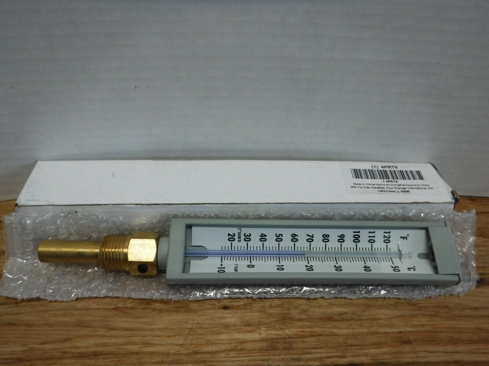 4PRT8 - GRAINGER 4Prt8 Compact Thermometer, 20 To 120 F, 1/2" Lower Mount - Surplus Alley