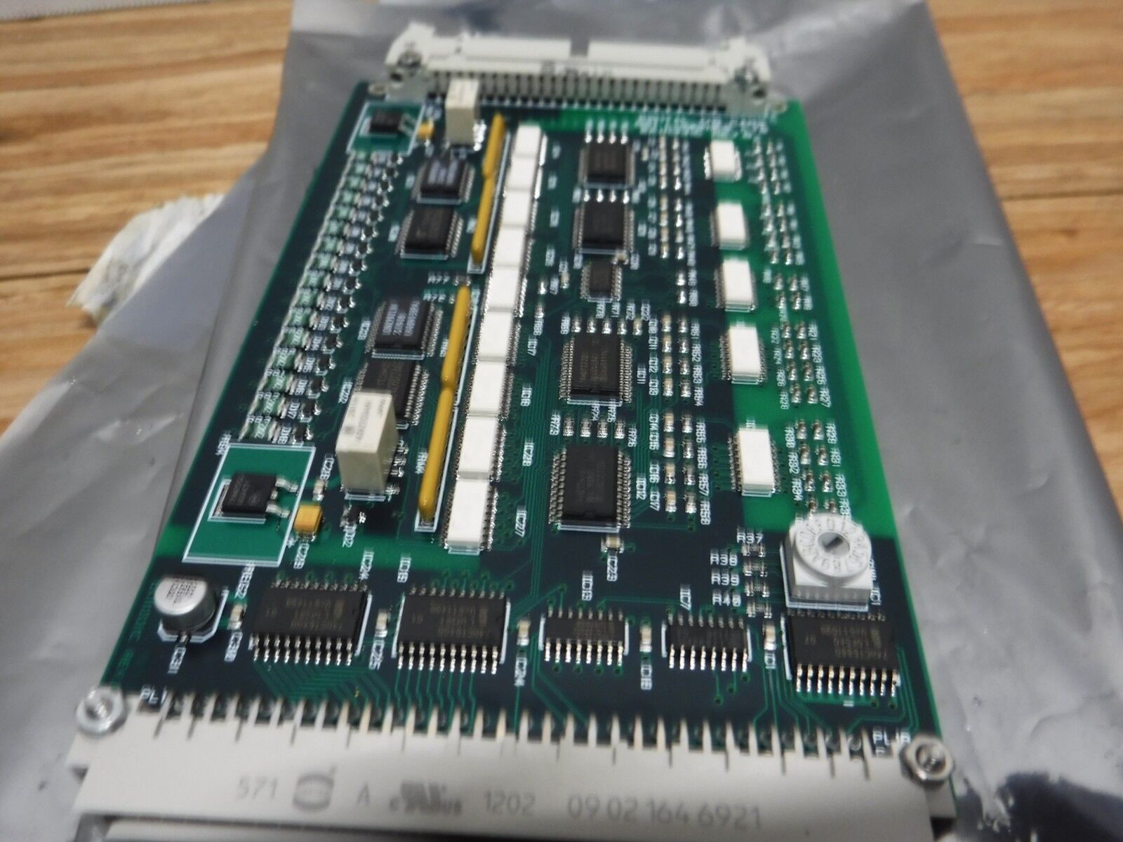 EK111331C - GSI LUMONICS EK111331C, REV.B LASER DIGITAL I/O CARD - Surplus Alley