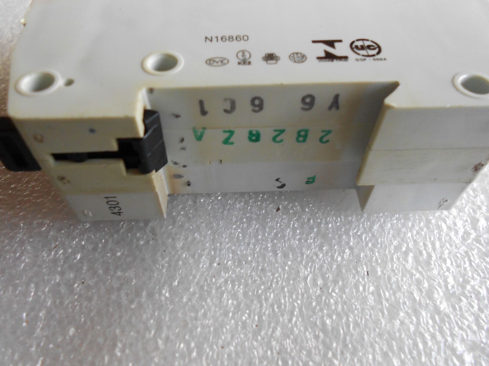 FAZ - C6 - Klockner Moeller FAZ - C6 6 Amp 240/415V Circuit Breaker w/FAZ/FIP - XHI11 Aux. - Surplus Alley