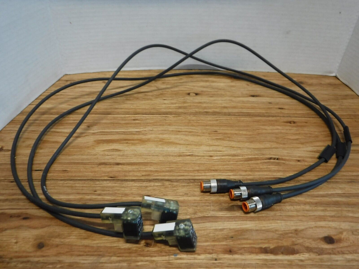 RST 5 - 3 - VCD 1A - 1 - 3 - 226/1M - Lumberg RST 5 - 3 - VCD 1A - 1 - 3 - 226/1M DIN Solenoid Valve Conector to 3 - Pin Cable - Surplus Alley