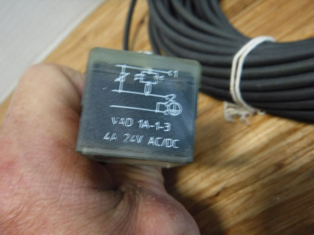 RST 5 - 3 - VAD1A - 1 - 3 - 226/15M - LUMBERG RST5 - 3 - VAD1A - 1 - 3 - 226/15M CABLE ASSEMBLY 15 METERS, 3 - PIN - Surplus Alley