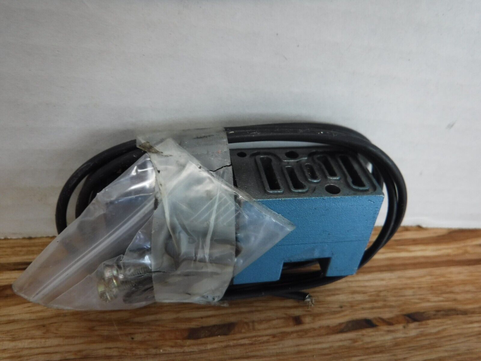 45A - L00 - DDAA - 1DA - MAC 45A - L00 - DDAA - 1DA 24VDC 5.4W Solenoid Valve - Surplus Alley