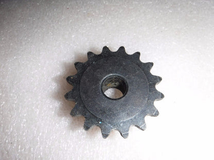 35B16 - MARTIN 35B16 1/2" PLAIN BORE SPROCKET - Surplus Alley