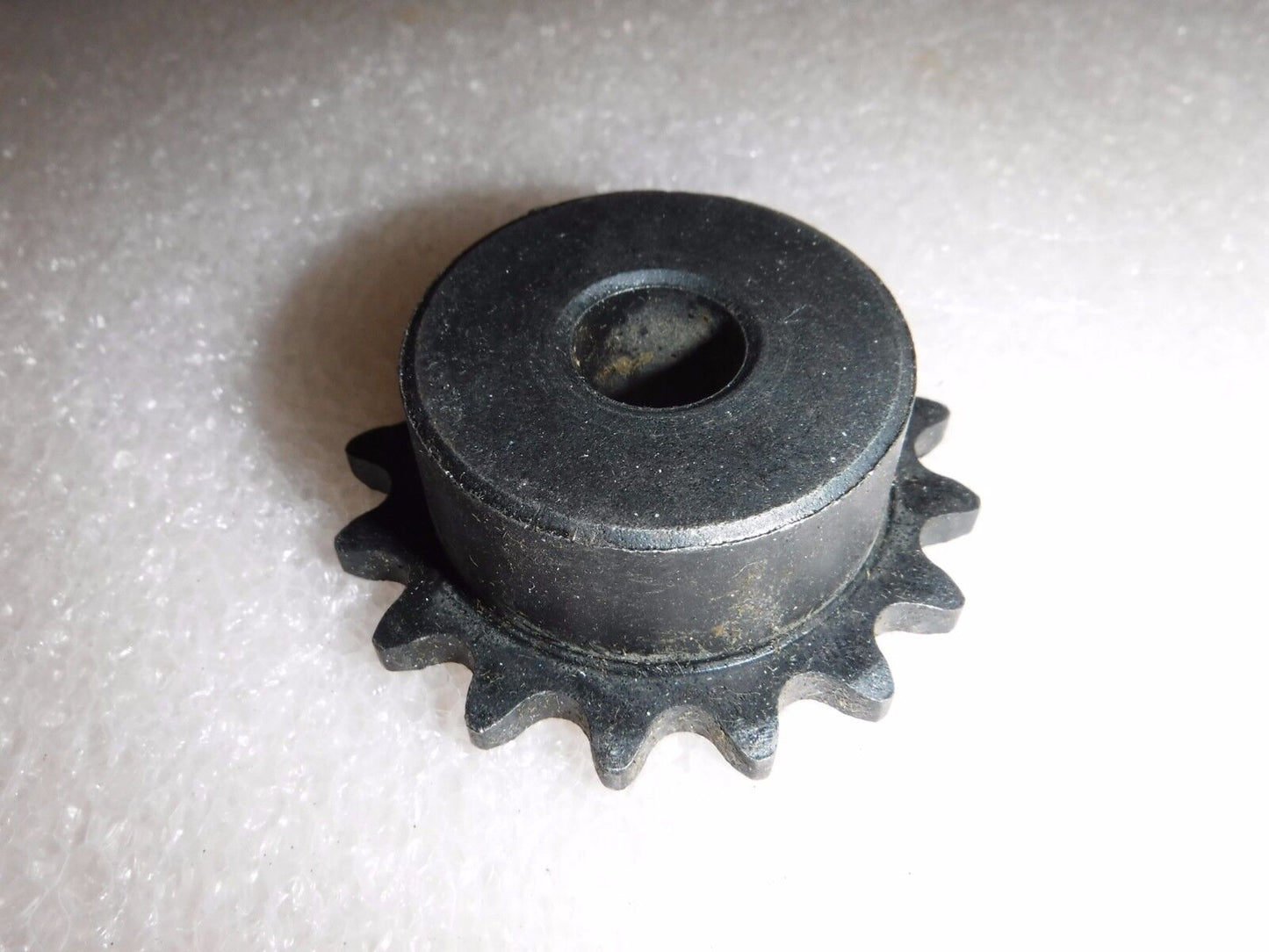 35B16 - MARTIN 35B16 1/2" PLAIN BORE SPROCKET - Surplus Alley