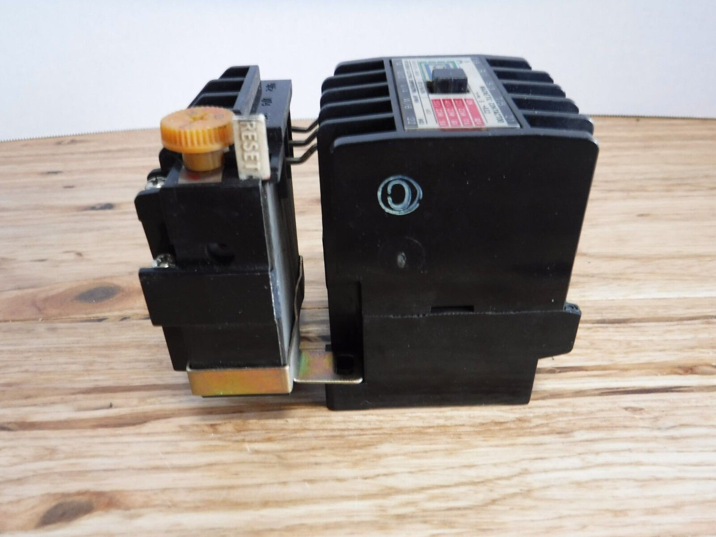 S - A12 - MITSUBISHI S - A12, MAGNETIC CONTACTOR W/ .9 - 1.5 OVERLOAD - Surplus Alley