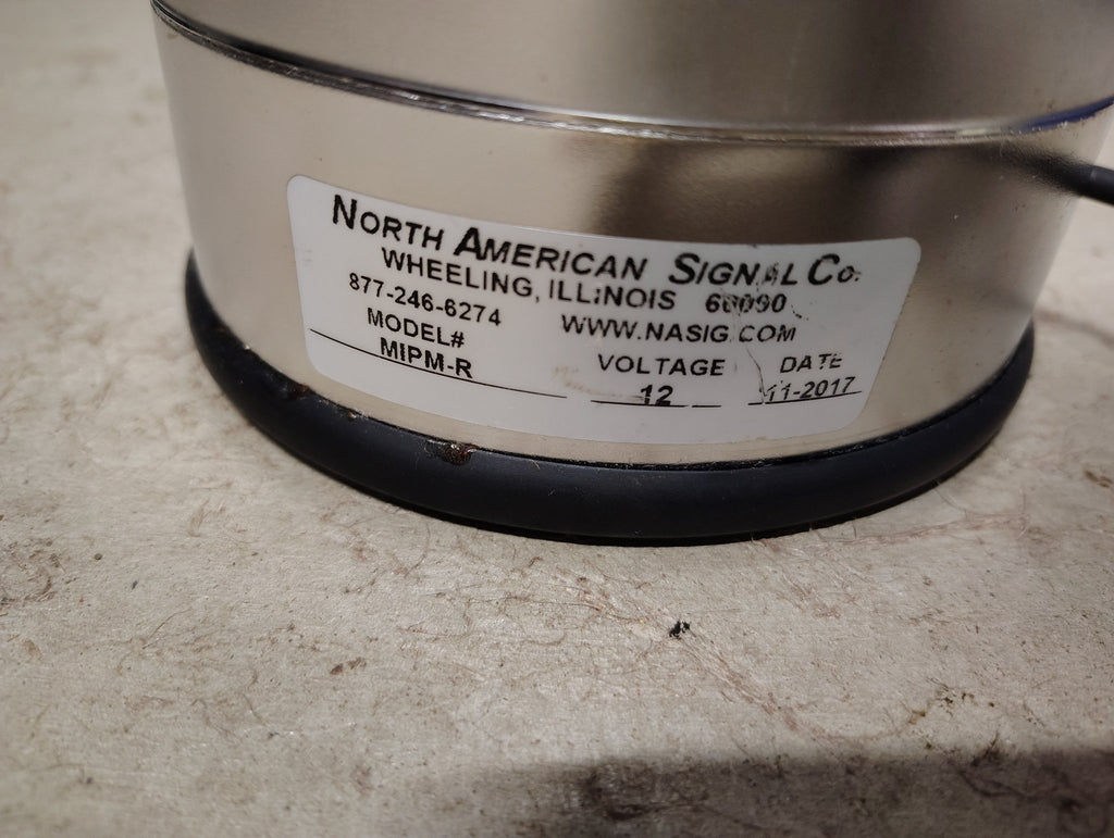 MIPM - R - North American Signal MIPM - R Visual Signal Light Red 12V Magnetic Base - Surplus Alley
