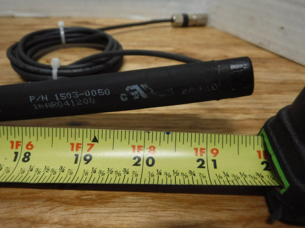 SGE - 1510 - 5 - 0550A 02000C - 02000F - Omron STI SGE - 1510 - 5 - 0550A 02000C - 02000F Edge Sensor 70261 - 2023 - Surplus Alley