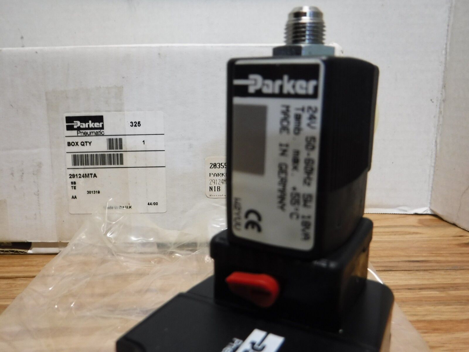 29124MTA - Parker 29124MTA Pneumatic Valve Schrader Bellows, 24V COILS - Surplus Alley