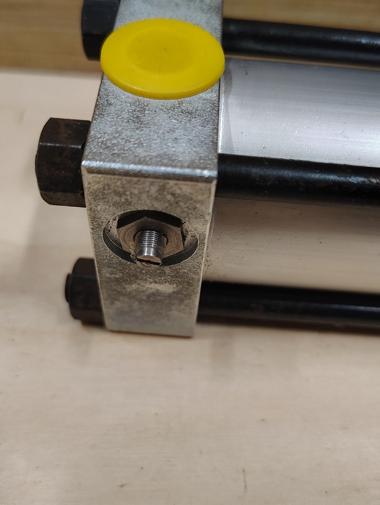 08626366 - 02 1008 - PHD AIR CYLINDER AVR 1 - 3/8x6 08626366 - 02 1008 - Surplus Alley