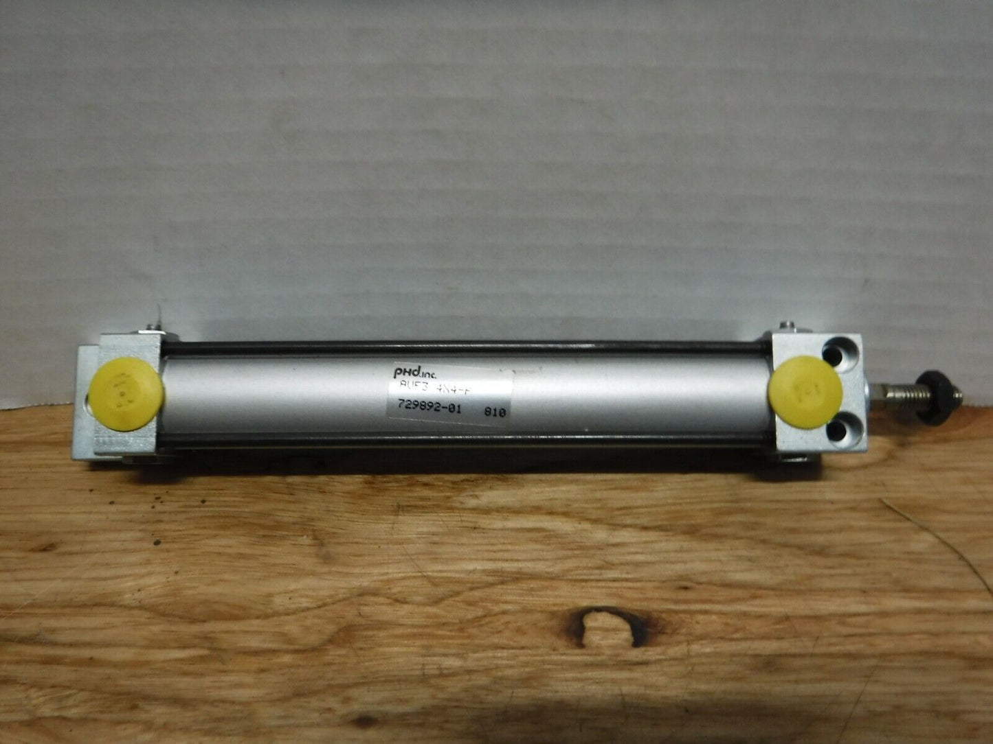 AVF3/4X4 - P - PHD AVF3/4X4 - P PNEUMATIC CYLINDER 3/4IN BORE 4IN STROKE 729892 - 01 - Surplus Alley