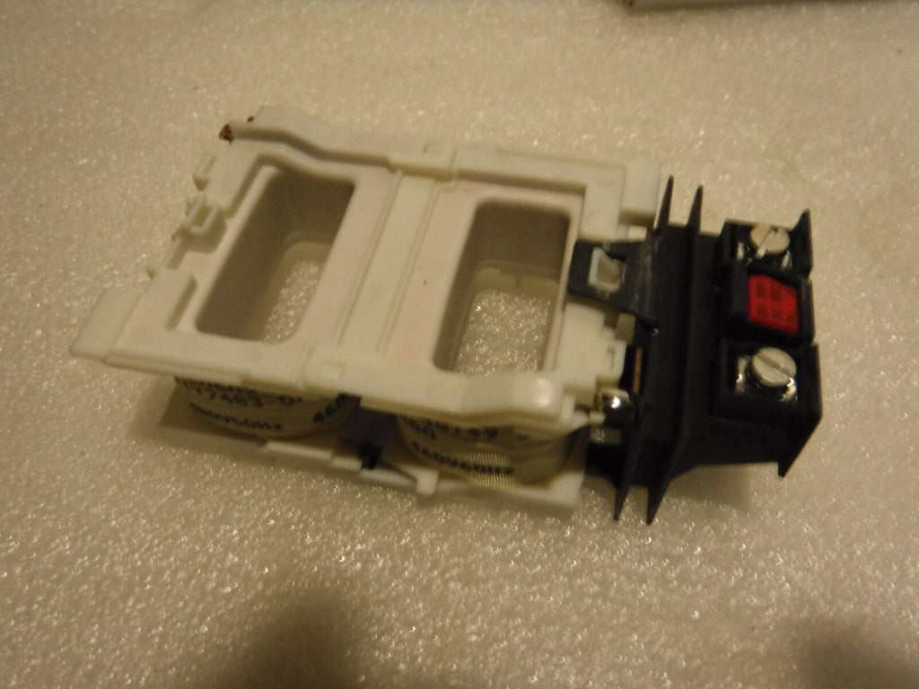 3TY7483 - 0AQ0 - SIEMENS 3TY7483 - 0AQ0 COIL KIT 460 VOLTS 60 HERTZ 380 VOLTS 50 HERTZ - Surplus Alley