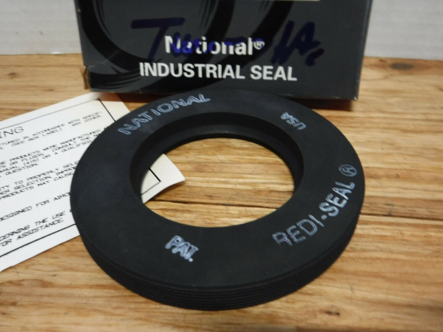 2.5 X 4.25 X 0.500 - TIMKEN NATIONAL REDI - SEAL NITRILE OIL SEAL, 2.5 X 4.25 X 0.500" SLO - Surplus Alley