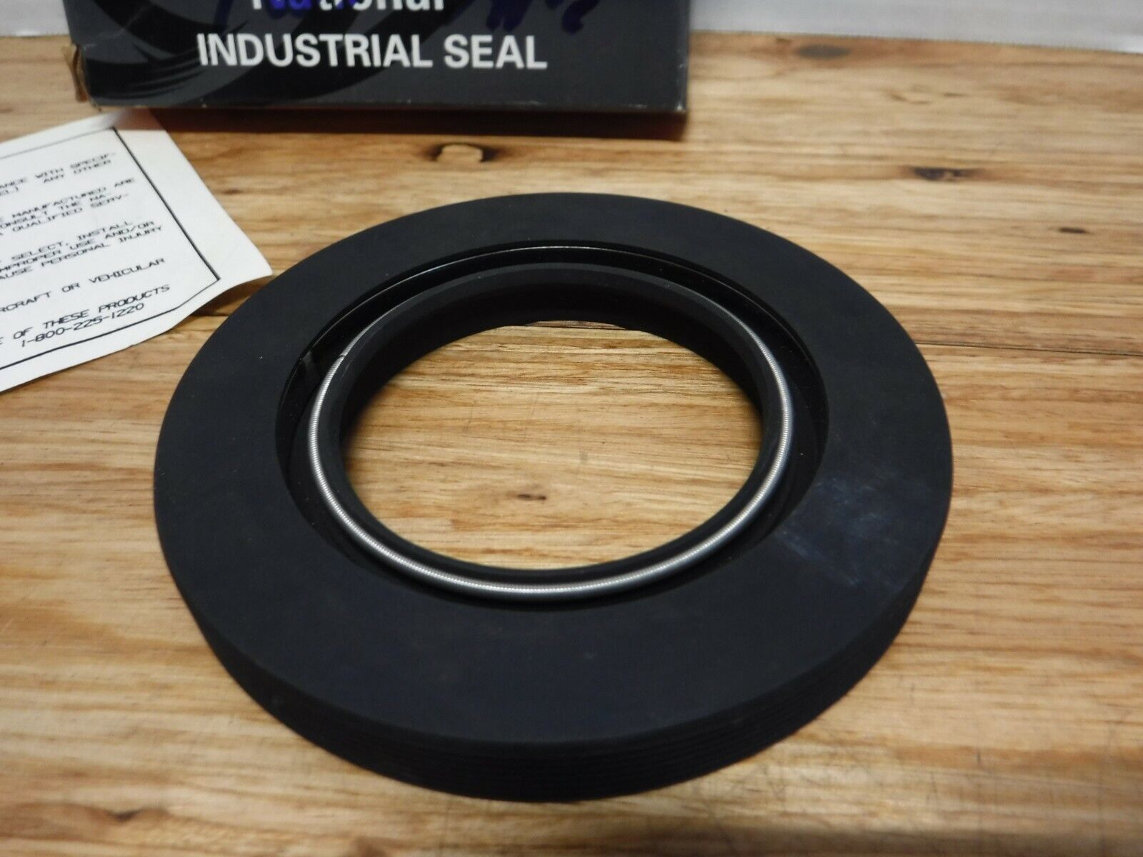 2.5 X 4.25 X 0.500 - TIMKEN NATIONAL REDI - SEAL NITRILE OIL SEAL, 2.5 X 4.25 X 0.500" SLO - Surplus Alley