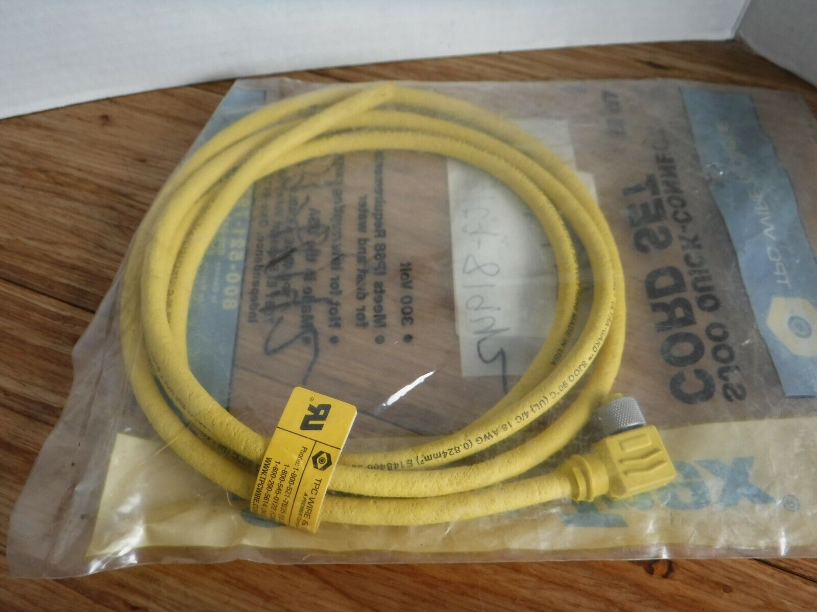 CF14D25M002 - TPC Cf14D25M002 Micro 4 - Pin 90 DEG. FEMALE Quick - Connect Cordset 2M - Surplus Alley