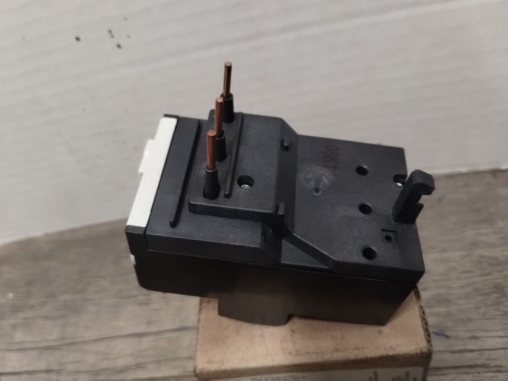 RW27 - 1D3 - D018 - WEG RW27 - 1D3 - D018 Overload Relay, 1,2 - 1,8AMP - Surplus Alley